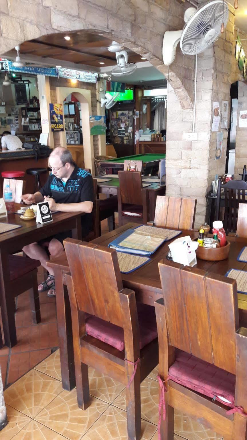 Riviera Beach Pattaya Bagian luar foto
